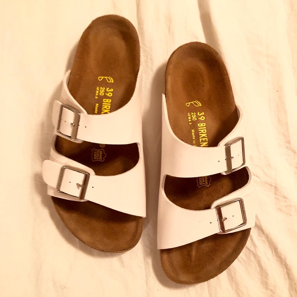 NWOT Birkenstock Arizona Birko Flor White Sandals
